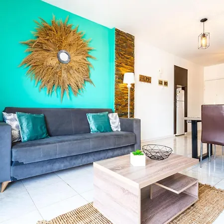 Apartment Araminta 2-br & Balcony In *